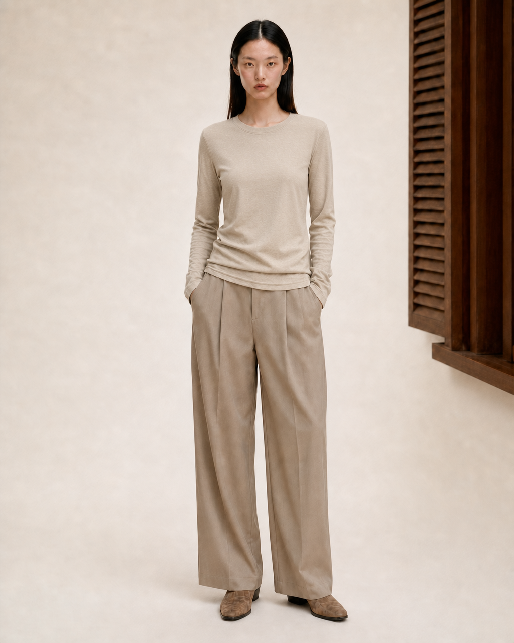 Almorie Contour Long-Sleeve Tee