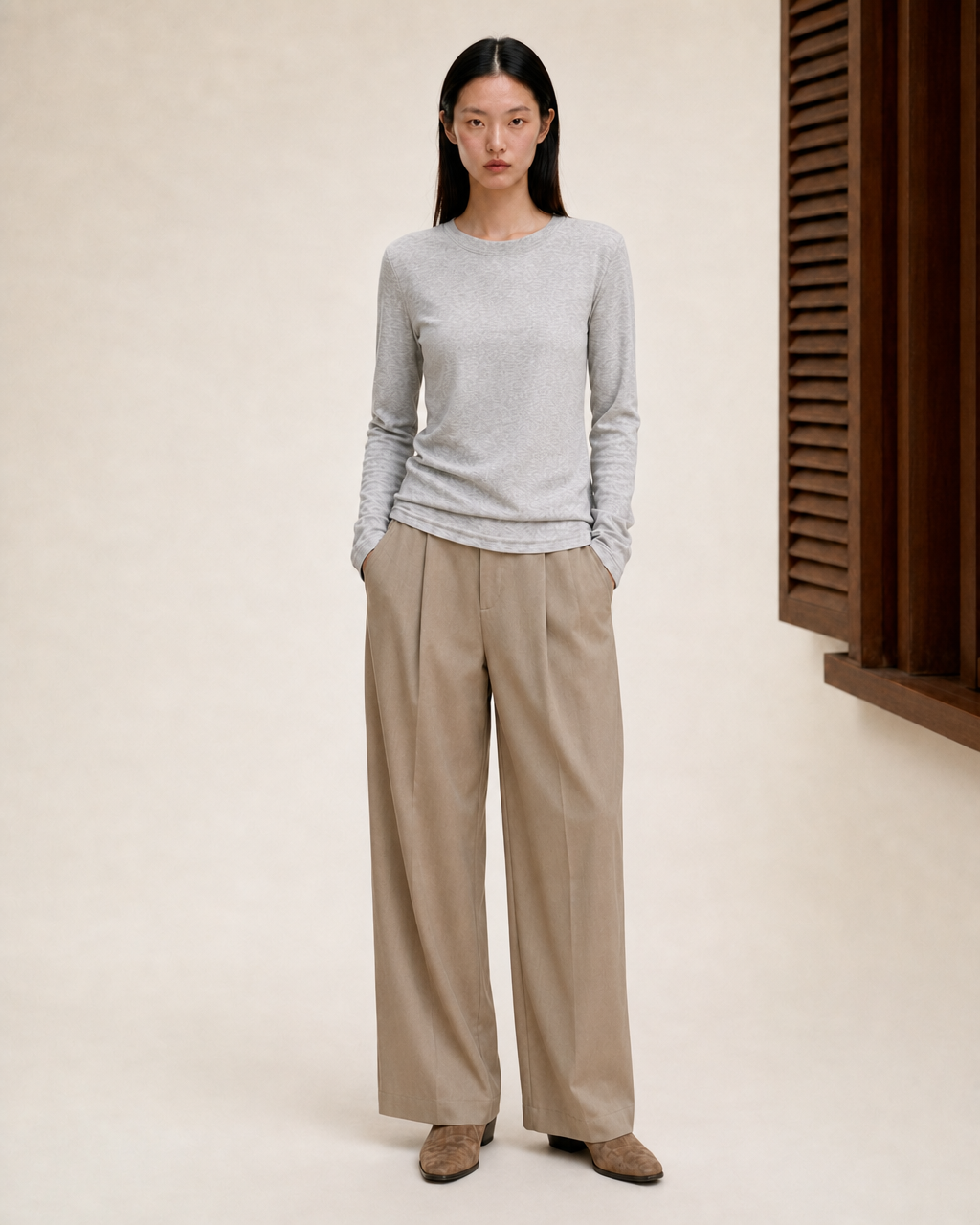 Almorie Contour Long-Sleeve Tee