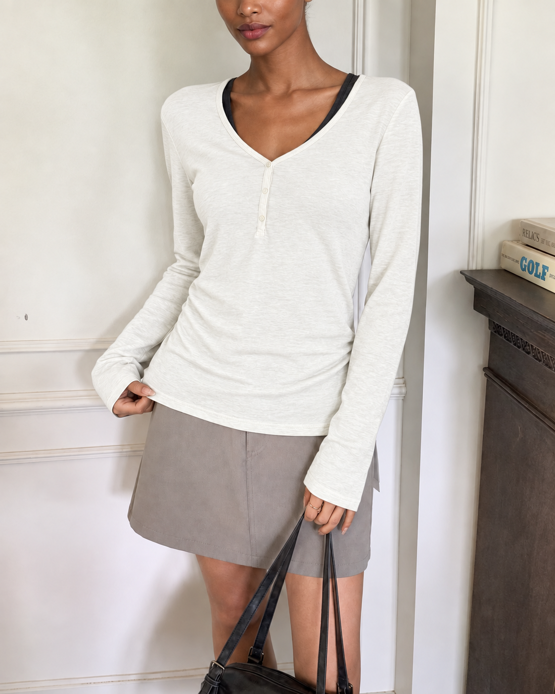 Almorie Contrast-Trim Ruched V-Neck Top - White - view 5 of 5
