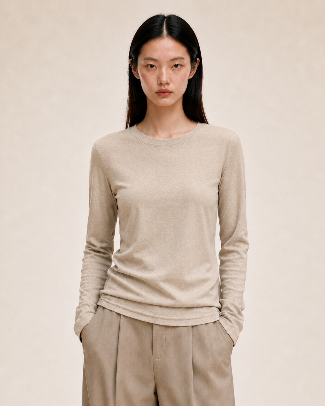 Almorie Contour Long-Sleeve Tee